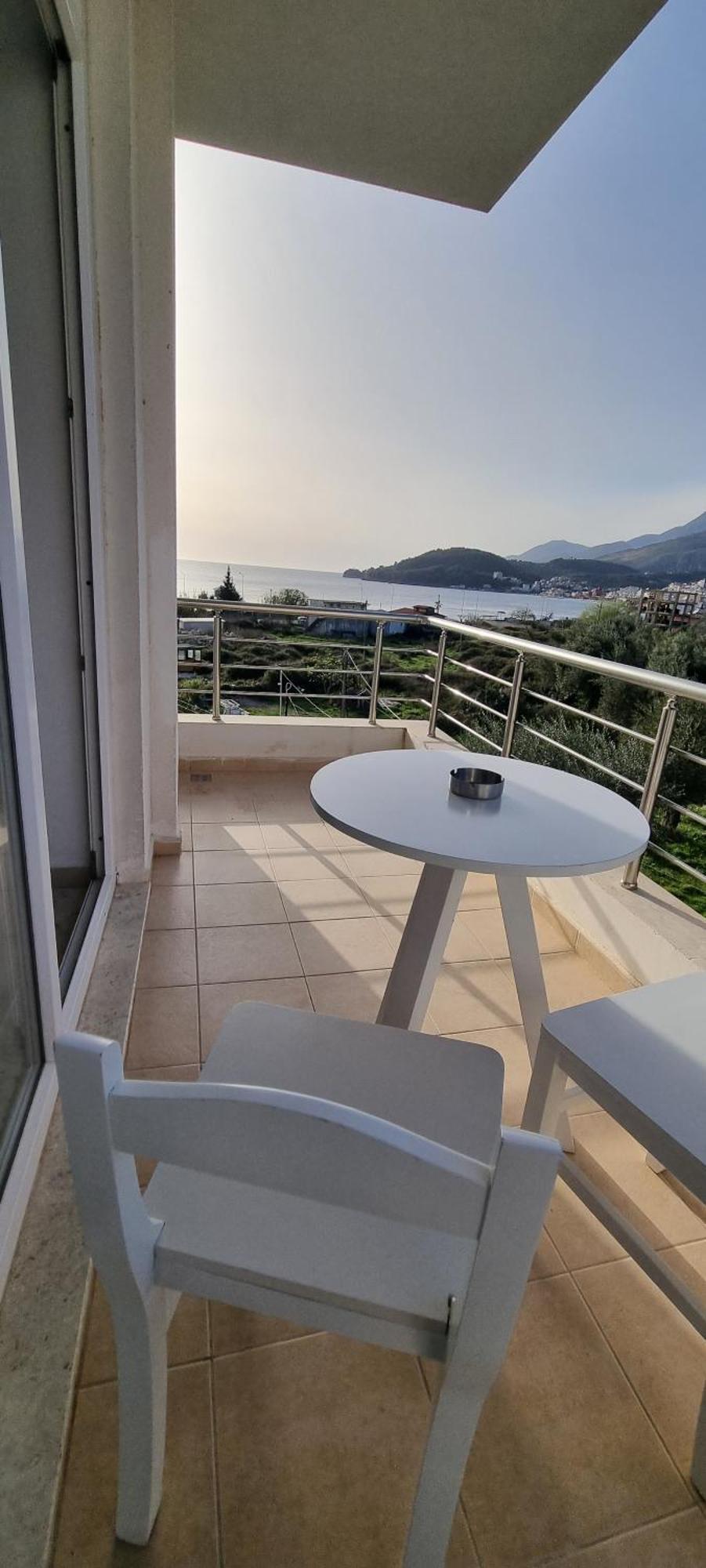 The Sunny Side Apartment Himare Ngoại thất bức ảnh