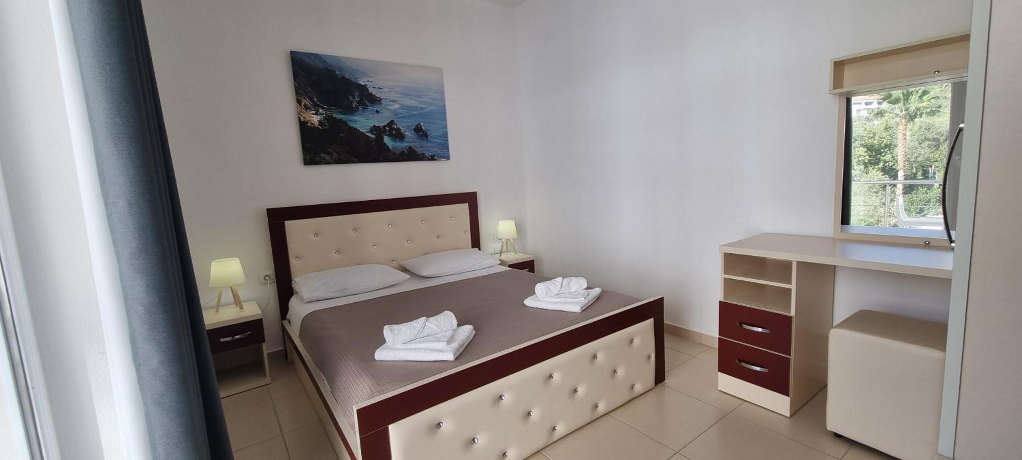 The Sunny Side Apartment Himare Ngoại thất bức ảnh