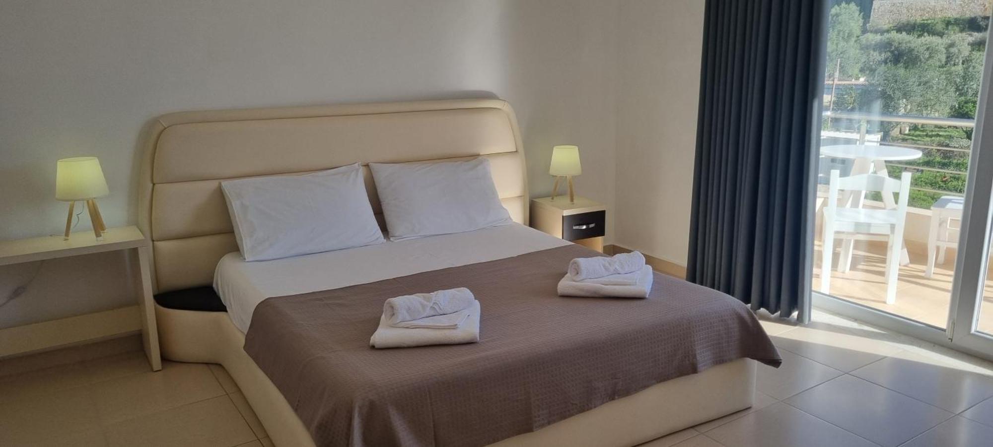 The Sunny Side Apartment Himare Ngoại thất bức ảnh