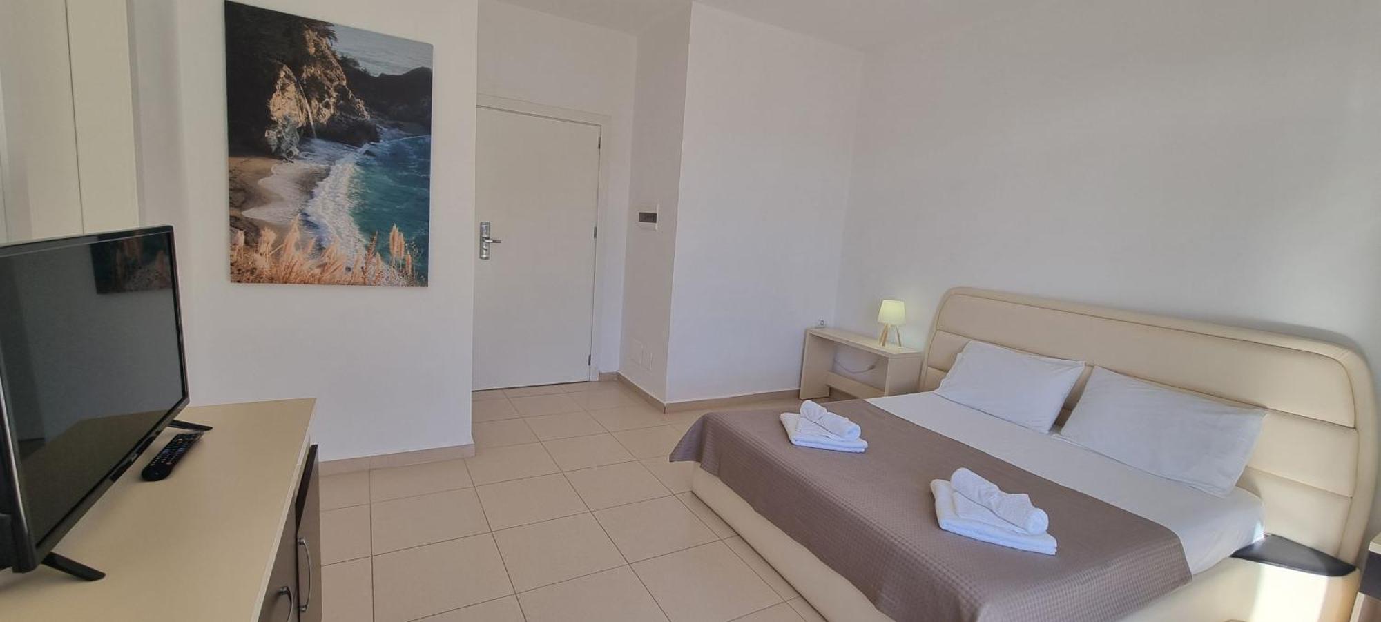 The Sunny Side Apartment Himare Ngoại thất bức ảnh