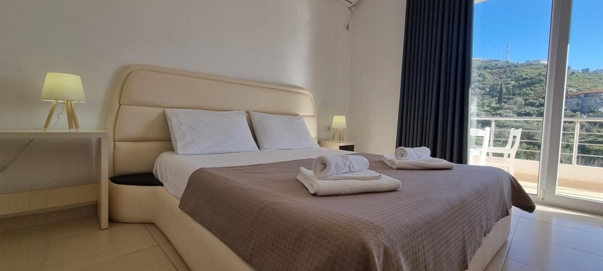 The Sunny Side Apartment Himare Ngoại thất bức ảnh