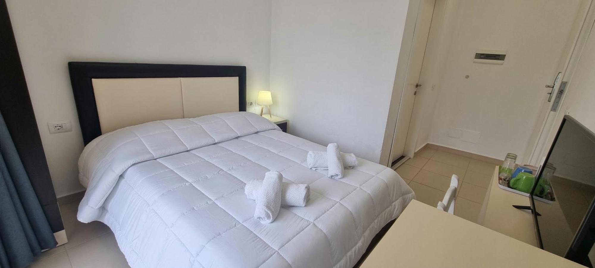The Sunny Side Apartment Himare Ngoại thất bức ảnh