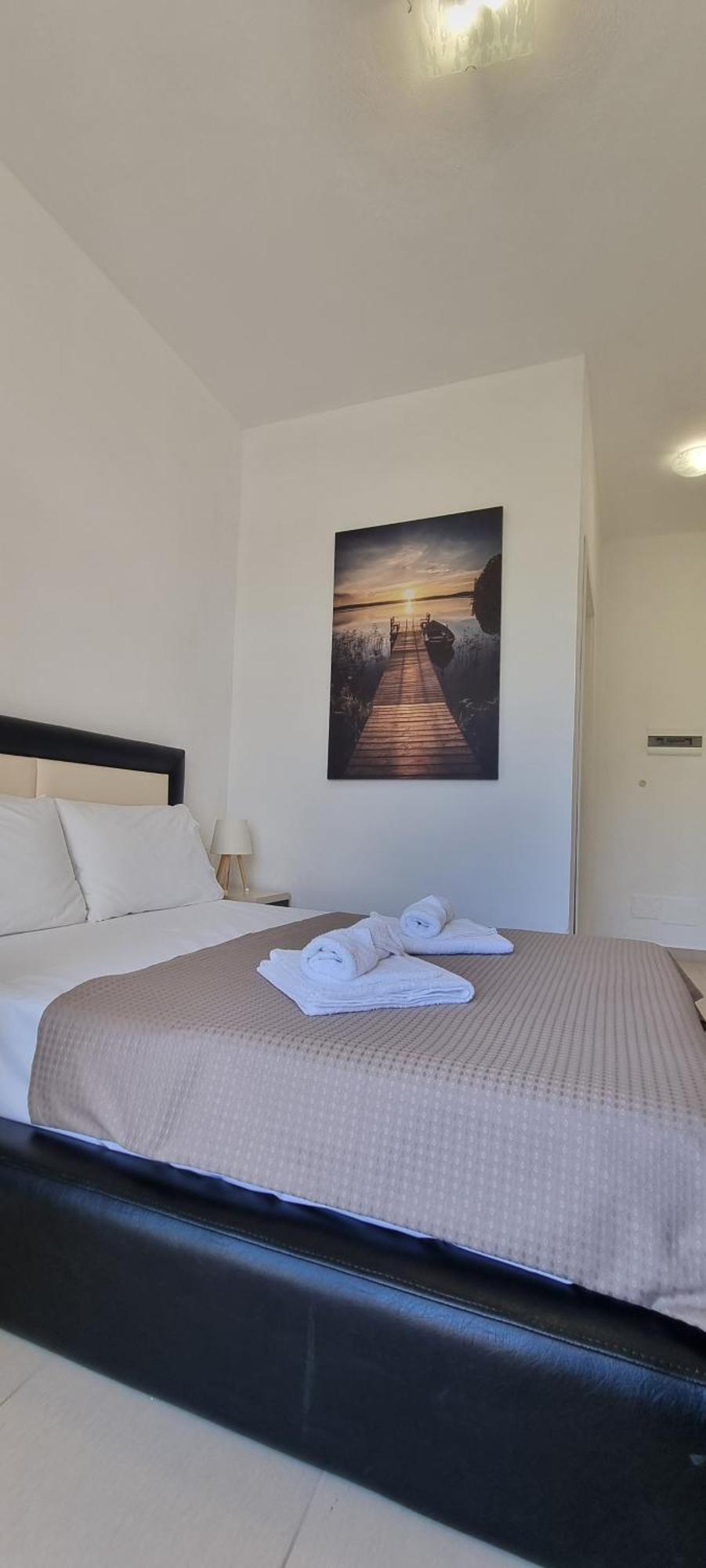The Sunny Side Apartment Himare Ngoại thất bức ảnh