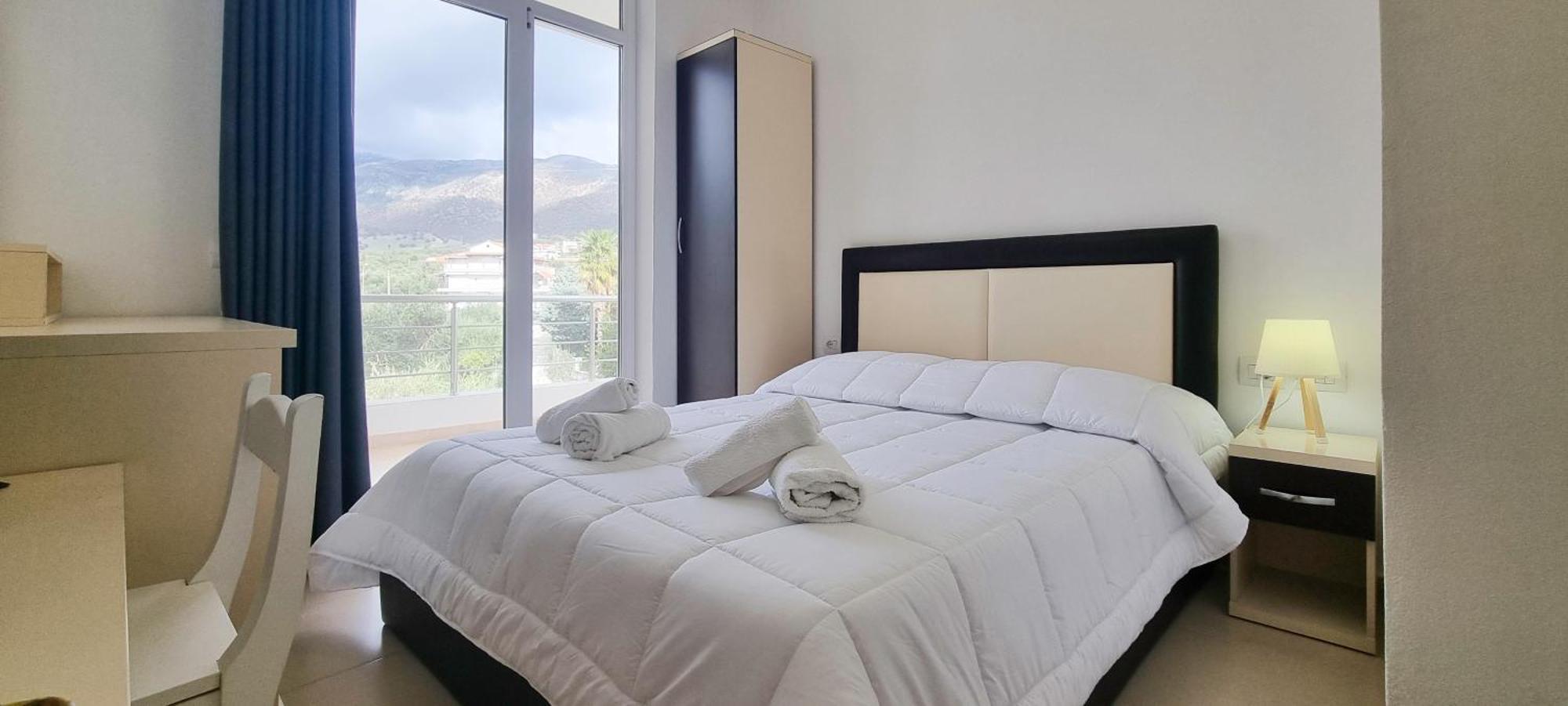 The Sunny Side Apartment Himare Ngoại thất bức ảnh