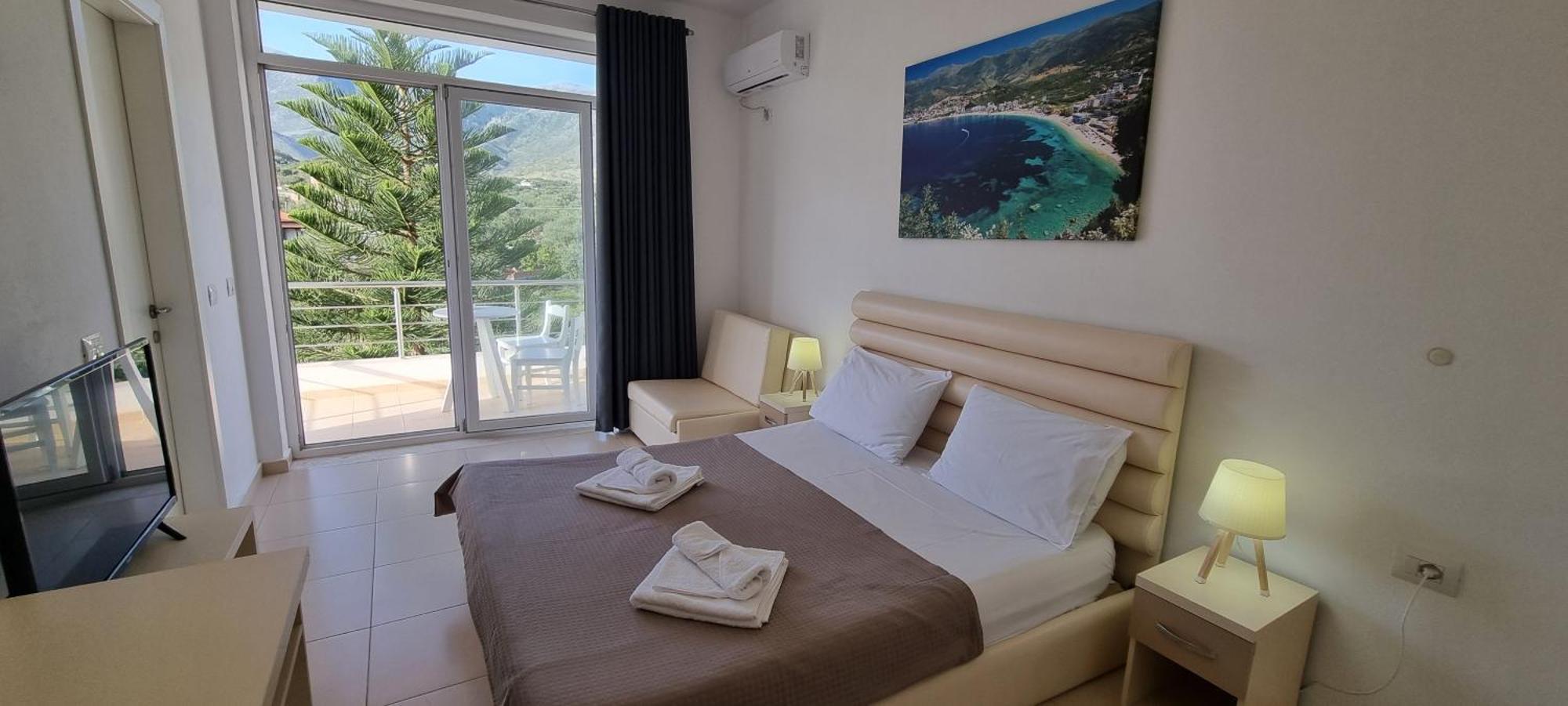 The Sunny Side Apartment Himare Ngoại thất bức ảnh