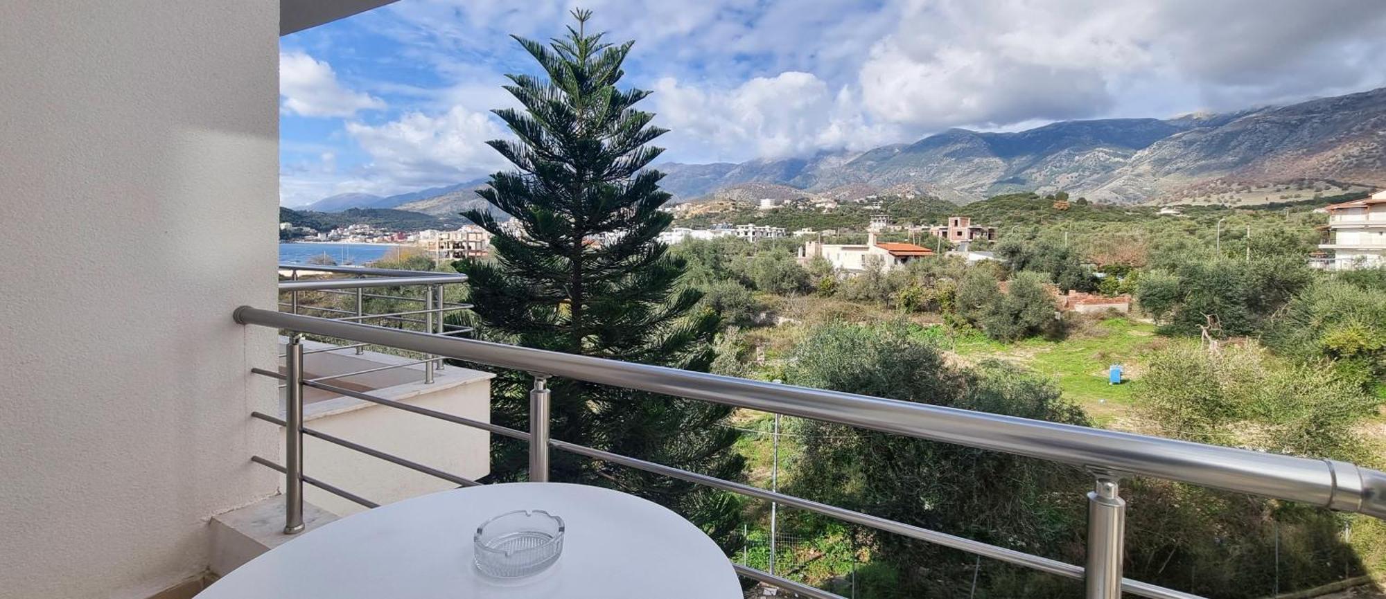 The Sunny Side Apartment Himare Ngoại thất bức ảnh