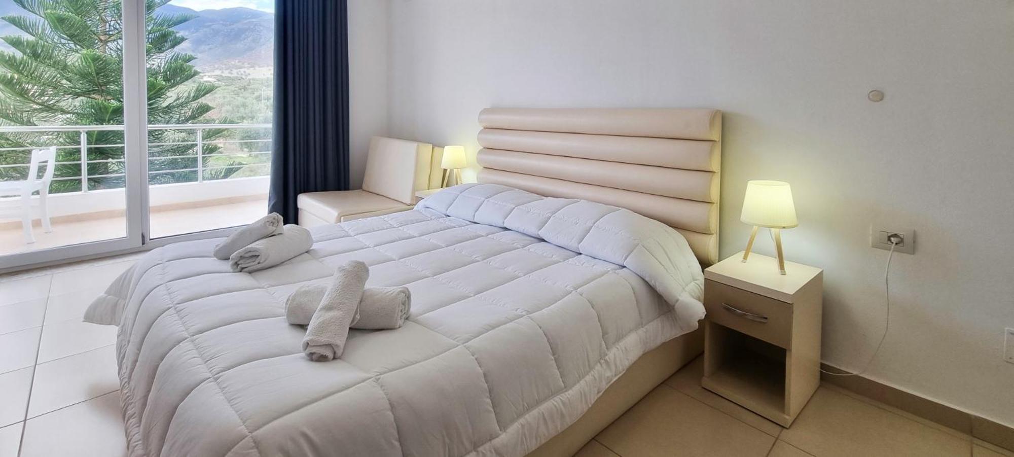 The Sunny Side Apartment Himare Ngoại thất bức ảnh